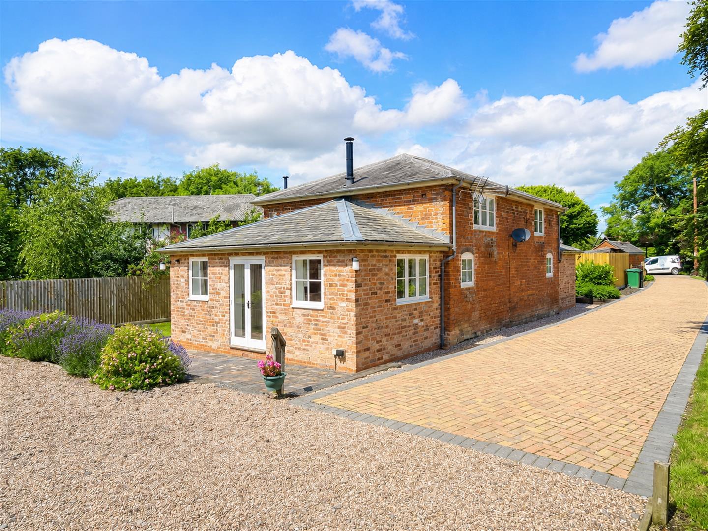 The Stables , Shrewsbury, SY4 2AW To Let